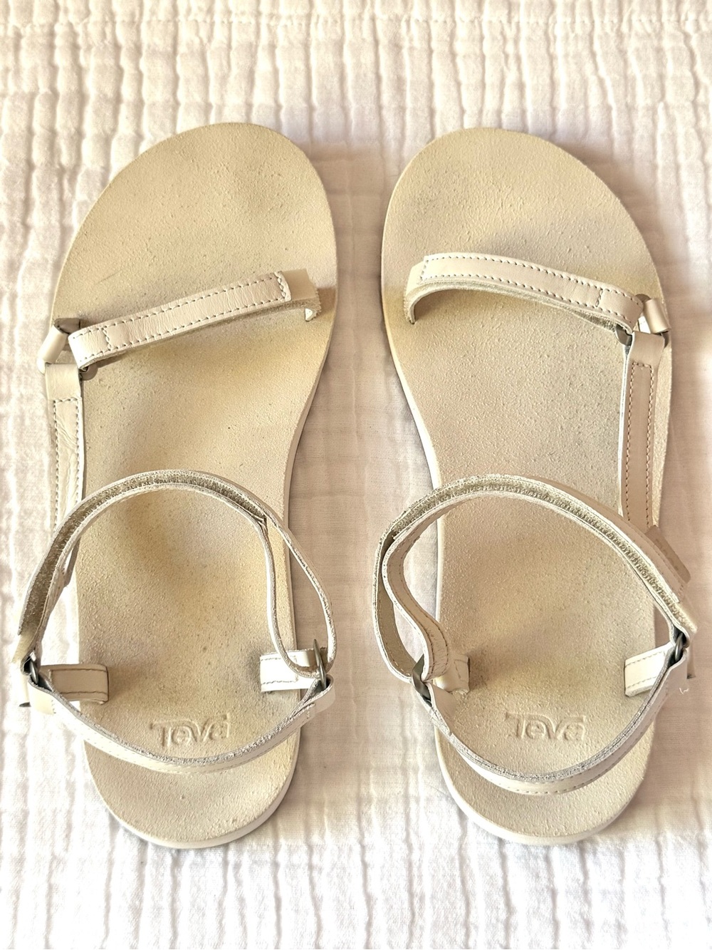 Teva Original Universal Slim Leather Sandal in Birch Women’s 9 - Picture 2 of 5